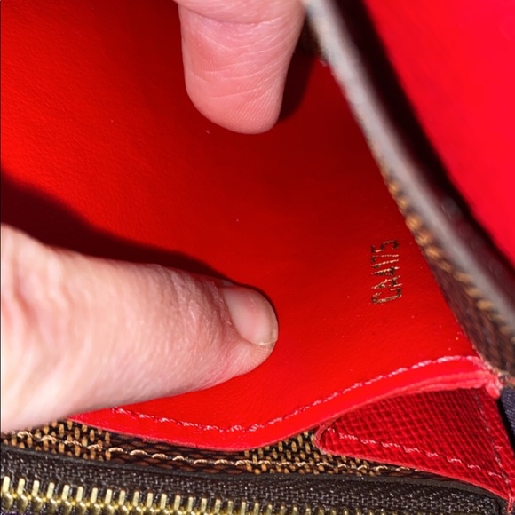 Emilie Wallet - Picture 7 of 7